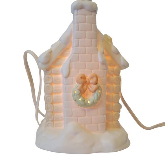 Precious Moments Sugar Town Lighted Warming Hut Figurine Enesco 1996 - Picture 8 of 16